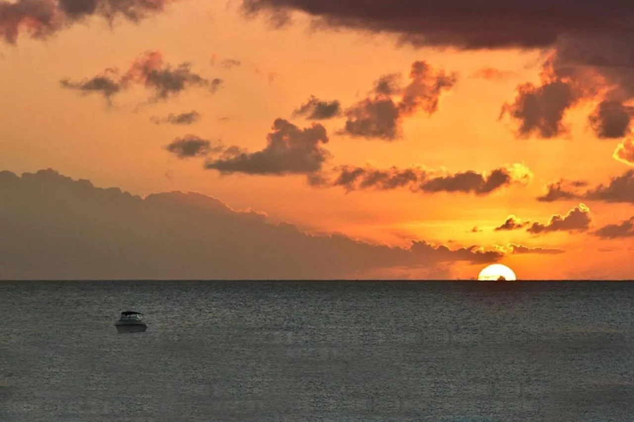 Ferienwohnung Bora Bora By Blue Sky Luxury Paynes Bay Barbados