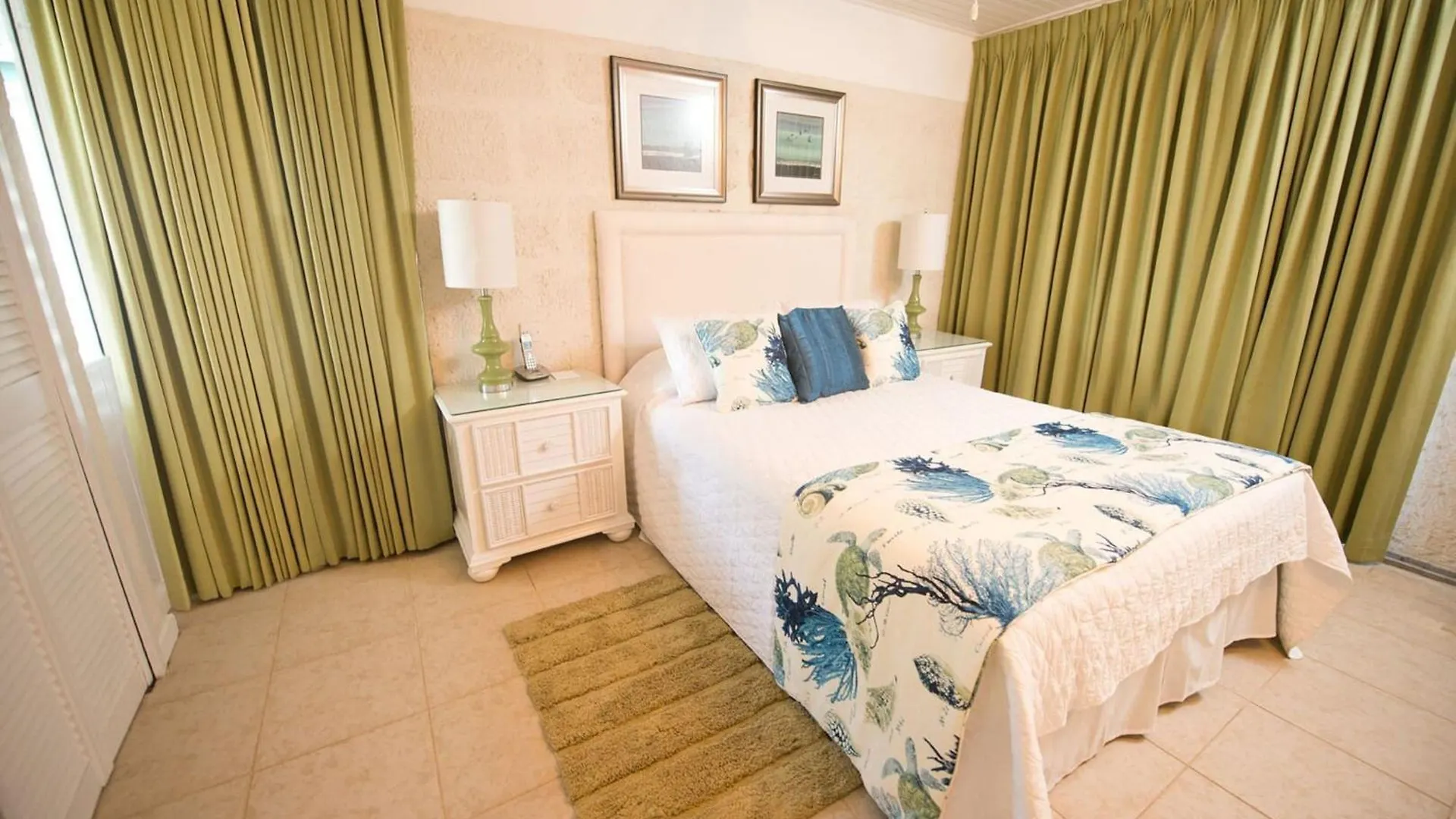 Ferienwohnung Bora Bora By Blue Sky Luxury Paynes Bay Apartment